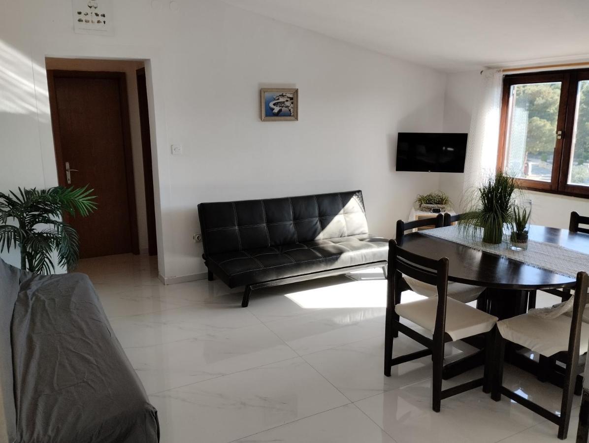 Braco Apartments By The Sea With A Sea View Zaboric Ngoại thất bức ảnh